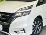 【LEDヘッドライト】悪天候や夜間走行時も良好な視界を確保し安心して運転できる高輝度LEDヘッドライトを装備!点灯速度が早く、消費電力も抑えられています。