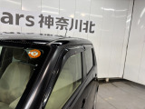 ドアバイザーで雨の日も安心です。
