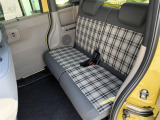 ご納車時には納車点検実施いたします。指定交換部品(エンジンオイル、オイルエレメント、ワイパーゴム等)新品交換致します。その他必要交換部品は点検時交換致します。
