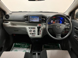充実装備のミライースのお買得車が入庫しました!走行なんと0.8万km!1年間走行距離無制限保証付き!ナビゲーション、バックカメラ、USBアダプター、LEDヘッドライト、キーレスなど装備の1台です!!