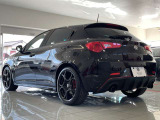 ご覧いただきありがとうございます。当店はショールーム内と屋外展示場に選りすぐりのFIAT・ABARTH・Alfaromeoの正規認定中古車を展示しており、在庫車両はできる限り多く撮影、掲載してご案内しております。