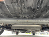 【下回り】目立つ錆や腐食もなくきれいな状態です!もちろん納車前には法定点検を実施致します!//