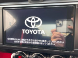 【メーカー純正ナビ】インテリアに溶け込むスタイリッシュな「専用設計」メーカーナビを装備♪視認性や操作性など基本性能にも優れ、より上質なカーライフをお楽しみいただけます。