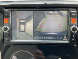 真上から見下ろせるアラウンドビューモニターを装備