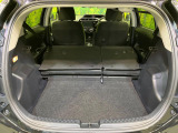 後席を格納すると、これだけの広さが!シーンに合わせたシートアレンジで、大きな荷物も積むことが出来ます♪