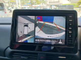 アラウンドビューモニターが装備されてるから、駐車場での車庫入れや、狭い道での走行もカメラで確認が出来るので安心。