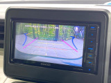 【バックカメラ】駐車時に後方がリアルタイム映像で確認できます。大型商業施設や立体駐車場での駐車時や、夜間のバック時に大活躍!運転スキルに関わらず、今や必須となった装備のひとつです!