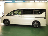 メーカー系ディーラーの中古車なので、ワイド保証{1年間走行距離無制限}日本全国の日産のお店でアフターサービスが受けられます。