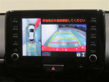 パノラミックビューモニター搭載。カメラで車両周囲の状況を映し出すため、狭い場所での駐車などに役立ちます。