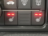 【シートヒーター】寒い日に重宝するシートヒーター!エアコンより早く温まってくれるので寒がりの人も安心ですね♪エアコンの温風は乾燥するから苦手、という方にもをおすすめです。