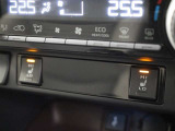 快適温熱シート(運転席・助手席)採用。長時間座っていると負担のかかりやすい肩や腰、寒い日に冷えやすい脚部に快適なぬくもりを伝えます。
