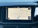 スマートフォン用アプリ[Apple CarPlay][Android Auto]対応の純正ナビ Discover Pro を装備、ラジオのほか、USB、Bluetoothハンズフリー通話にも対応。