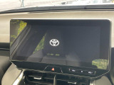 【12.3インチワイドナビ】高級感とインパクトのある大型ワイドナビを装備。各種オーディオ操作はもちろん、横長ワイド画面でのマップ2分割表示など、利便性も高いナビです♪