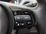 ◆アダプティブクルーズコントロール◆予め設定した車速内でクルマが自動的に加減速。前走車との適切な車間距離を維持しながら追従走行します。【LKAS】車線維持支援システムでステアリング操作を支援。