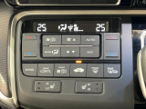 運転席と助手席の温度設定の変更が可能な左右独立タイプのデュアルエアコンです♪♪♪暑がりな人・寒がりな人も誰もが車内を快適にお過ごしいただけます♪♪♪