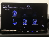 Honda CONEECT対応で、更に便利が広がったナビディスプレーです♪また、フルセグTVの他にDVD/CDプレーヤーを装備♪もちろんFM/AMラジオもお聞きいただけますよ♪