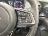 【全車速追従機能付クルーズコントロール】高速道路での長距離走行が楽に!!自動で速度を保つクルーズコントロールが、衝突軽減システムと連携し、前方の車両を感知して車間を保つように速度調節してくれます!!