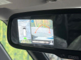 【マルチアラウンドモニター】専用のカメラにより、上から見下ろしたような視点で360度クルマの周囲を確認することができます☆死角部分も確認しやすく、狭い場所での切り返しや駐車もスムーズに行えます。