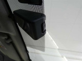 万が一のトラブルのときにも役に立つドライブレコーダーを装備しています。側面衝突や幅寄せ・割り込み対策に!