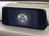 【メーカー純正ナビ】インテリアに溶け込むスタイリッシュな「専用設計」メーカーナビを装備♪視認性や操作性など基本性能にも優れ、より上質なカーライフをお楽しみいただけます。