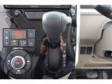 CVT(無段変速機)を採用しています!走行シーンにマッチした変速比で快適ドライブが出来ます♪
