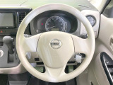【ステアリングスイッチ】運転中、前方から目線をそらすことなく、オーディオ等の操作が可能な便利機能!安心&快適なドライブを演出してくれます♪