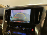 モニターガイドが付いているのでショッピングなどの狭い駐車場や車庫入れなどの時もしっかりと確認しながらバックができるので安心してお出かけできますよ。