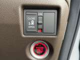 運転席右側のスイッチ類です。