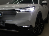 【LEDヘッドライト】悪天候や夜間走行時も良好な視界を確保し安心して運転できる高輝度LEDヘッドライトを装備!点灯速度が早く、消費電力も抑えられています!!