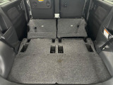 普段のお買い物や通勤、送迎等に十分な荷室スペースを確保しております。セカンドシートを倒すと、大きな荷物の積載も可能です♪