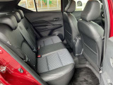 後部座席は6:4の分割式となっております。