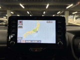 ディスプレイオーディオやカーナビは、現代のドライブにおいて欠かせない装備のひとつです。初めての場所でも迷いにくく、快適なルート案内で運転をサポートします。移動中のエンターテインメント性も高まります。