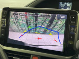 【バックカメラ】駐車時に後方がリアルタイム映像で確認できます。大型商業施設や立体駐車場での駐車時や、夜間のバック時に大活躍!運転スキルに関わらず、今や必須となった装備のひとつです!