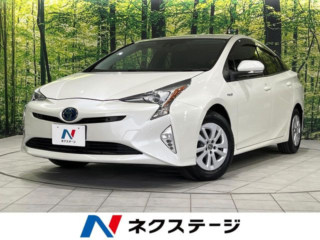 トヨタ プリウス 