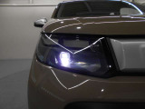 最新のLEDヘッドライトで、より明るく遠くまで照らします!