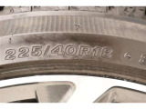 225/40R18    車両装着標準タイヤサイズです。 タイヤのご相談も石川トヨペットカローラにお任せください