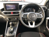 視界も広く、周囲が見やすいので安全に運転できます。また、周辺機器も簡単に操作できますので、ドライバーにとって使いやすく、万が一の時にも安全に設計されています。
