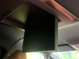 【13.2型フリップダウン】大画面モニターで後席でもエンタメをお楽しみいただけます。家族や友人とお出かけする機会が多い方に大人気です♪