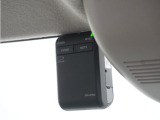 ◆ドライブレコーダー◆映像・音声などを記録する自動車用の装置です。 もしもの事故の際の記録はもちろん、旅行の際の思い出としてドライブの映像を楽しむことができます。