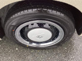 この度は、当店のお車をご覧いただきまして誠にありがとうございます。当店では全国販売・納車も行っております。県によって陸送費用は異なりますのでお気軽にお問い合わせください。
