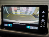 【バックカメラ】後退時も安心。リバース連動で画面が切り替わるのでとっても便利。