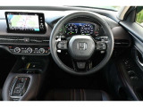 ドライバーを包み込み 運転の期待が高まるコックピット