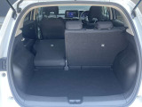 シートが可倒式になっていますので、用途に合わせて倒して頂ければ荷物を積むスペースが広くなります。