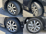 175/55R15 純正アルミホイール装着。