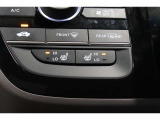 シートヒーター装備車両♪♪寒い冬はもちろん♪肌寒い春先・秋口まで活躍してくれるあると嬉しい装備です♪♪