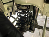 お車を安心してお乗りいただく為には、足回りの定期点検が欠かせません。サービスサポート(有償保証)では無料点検もご提供しており、安心のカーライフをお過ごしいただけるサポート体制が整っています。
