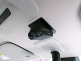車内や、車側面、リヤガラス越しの後方撮影が可能です♪