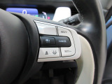 Hondaセンシングの機能のひとつ、アダプティブクルーズコントロール付!アクセルから足を離しても設定したスピードと前車との車間を保ち走行してくれます!車線維持もアシスト☆高速道路で疲労軽減ですね☆