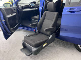 電動サイドリフトアップシート車★リモコンで動きます!