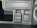 シガーソケット用の充電器が使用可能です!